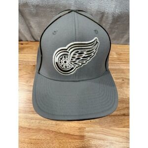 Detroit Red Wings‎ Hockey Cap Hat Reebok Fitted L/XL Face Off Headwear